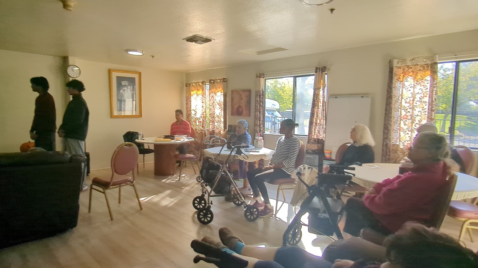 A senior-center workshop in progress